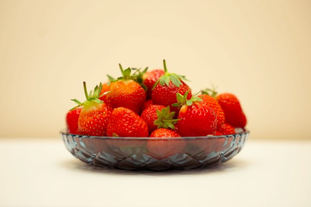 An image of a bowl of strawberries