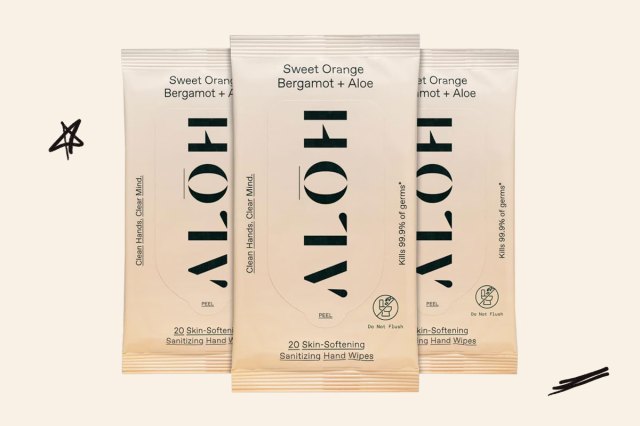 An image of the Aloh hand wipes